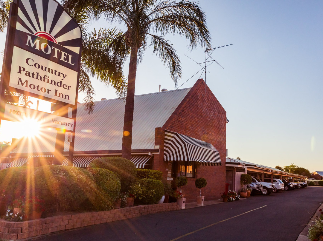 Country Pathfinder Motor Inn主图