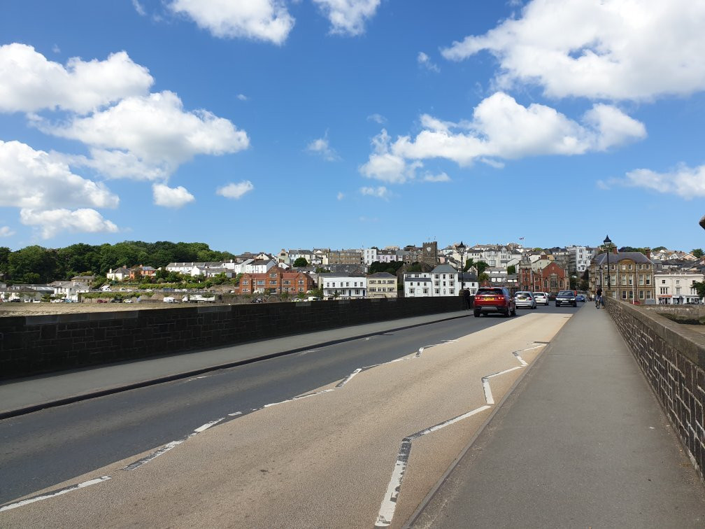 Bideford Long Bridge景点图片