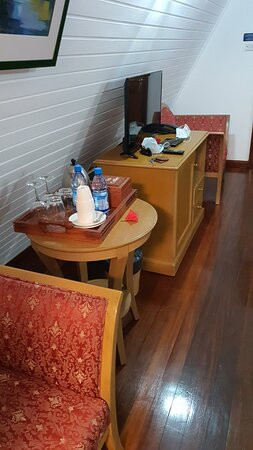 拉迪格岛旅馆主图