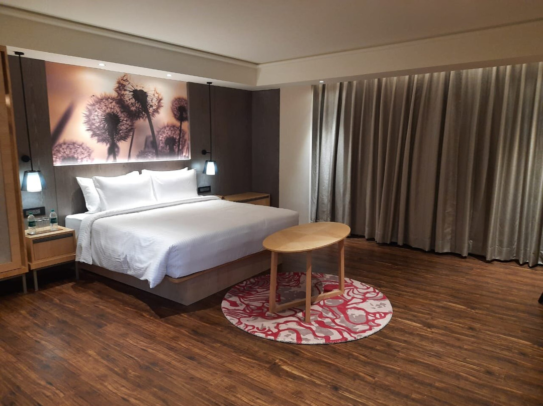 The Gaurs Sarovar Premiere主图