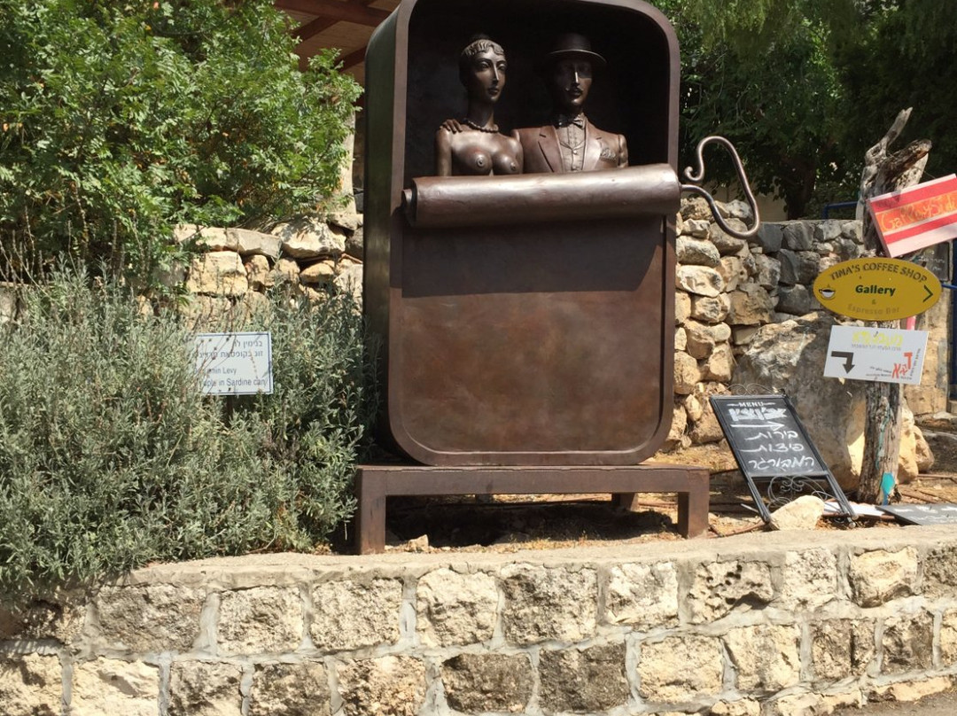 Art & Wear Gallery-Ein Hod必去景点