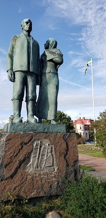 Emigrant Monument-Karlshamn必去景点