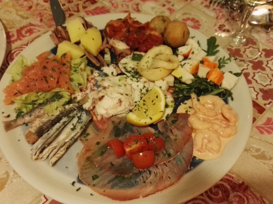 Albonese餐馆和美食-Ristorante Spaccanapoli