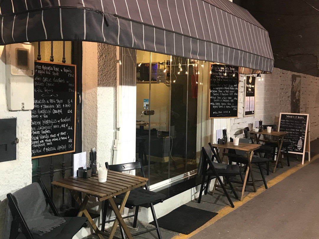 Ela's Tapas & Salads