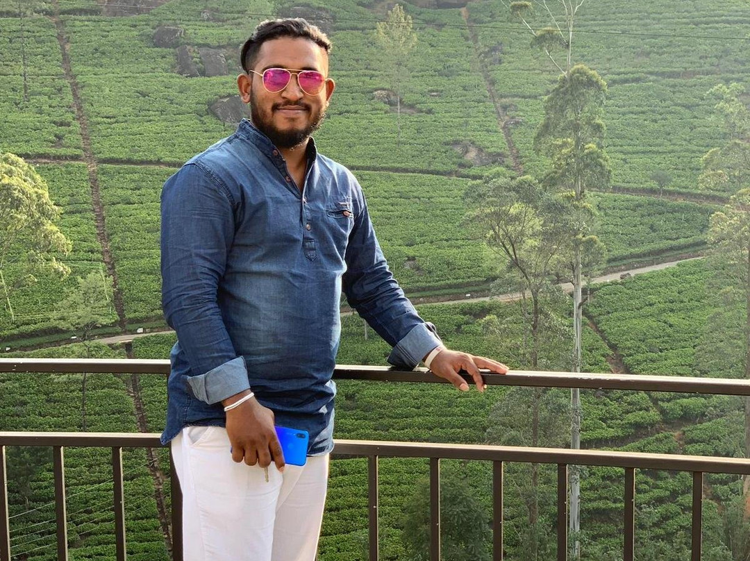 Travel With Aruna Sri Lanka