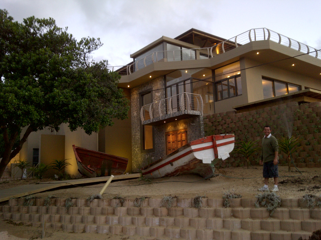 荒野餐馆和美食-Salinas Beach Restaurant