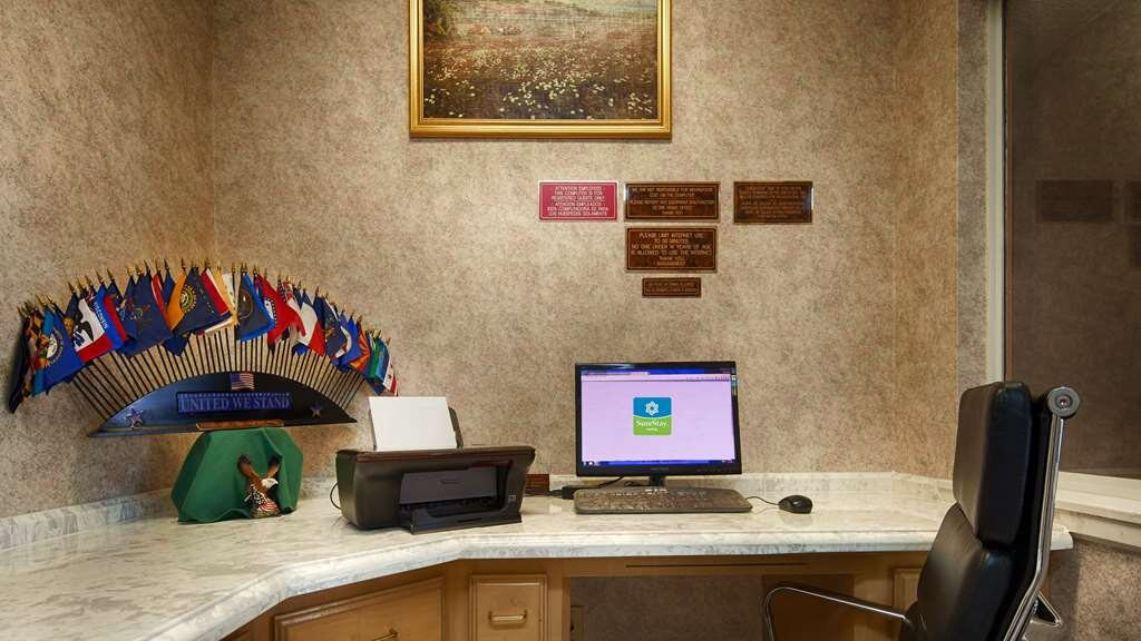 SureStay By Best Western Mission主图