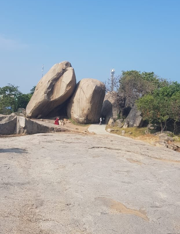 Krishna's Butter Ball-玛玛拉普蓝必去景点