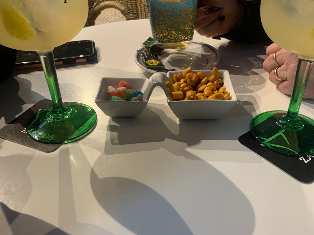 Zarcos Cocktail Bar-洛斯阿尔卡萨雷斯必去景点