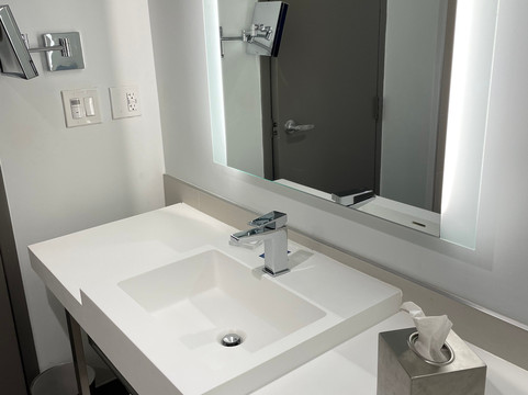 西雅图机场丽筠酒店主图