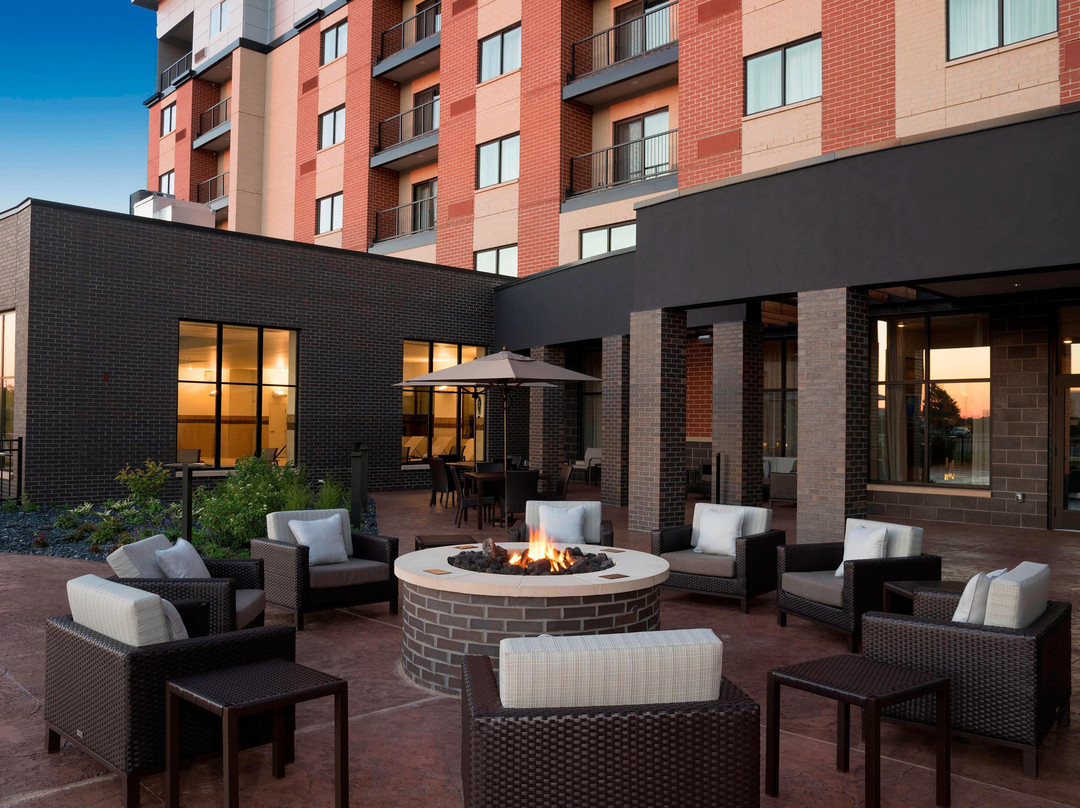 Courtyard by Marriott Mt. Pleasant at Central Michigan University主图