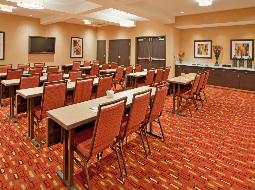 Courtyard by Marriott Pittsburgh North/Cranberry Woods主图