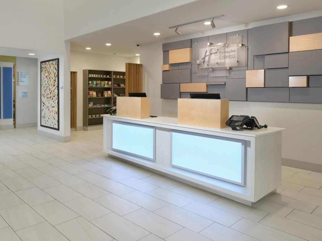Holiday Inn Express & Suites Magnolia-lake Columbia By IHG主图