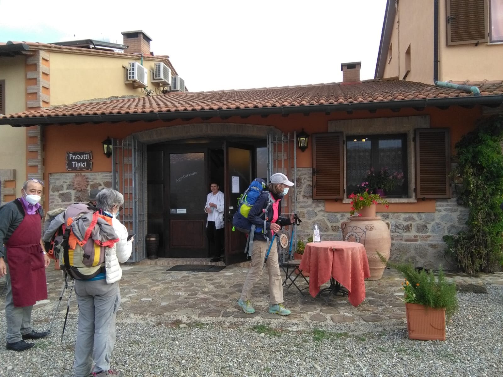 Agriturismo s.Apollinare-餐饮