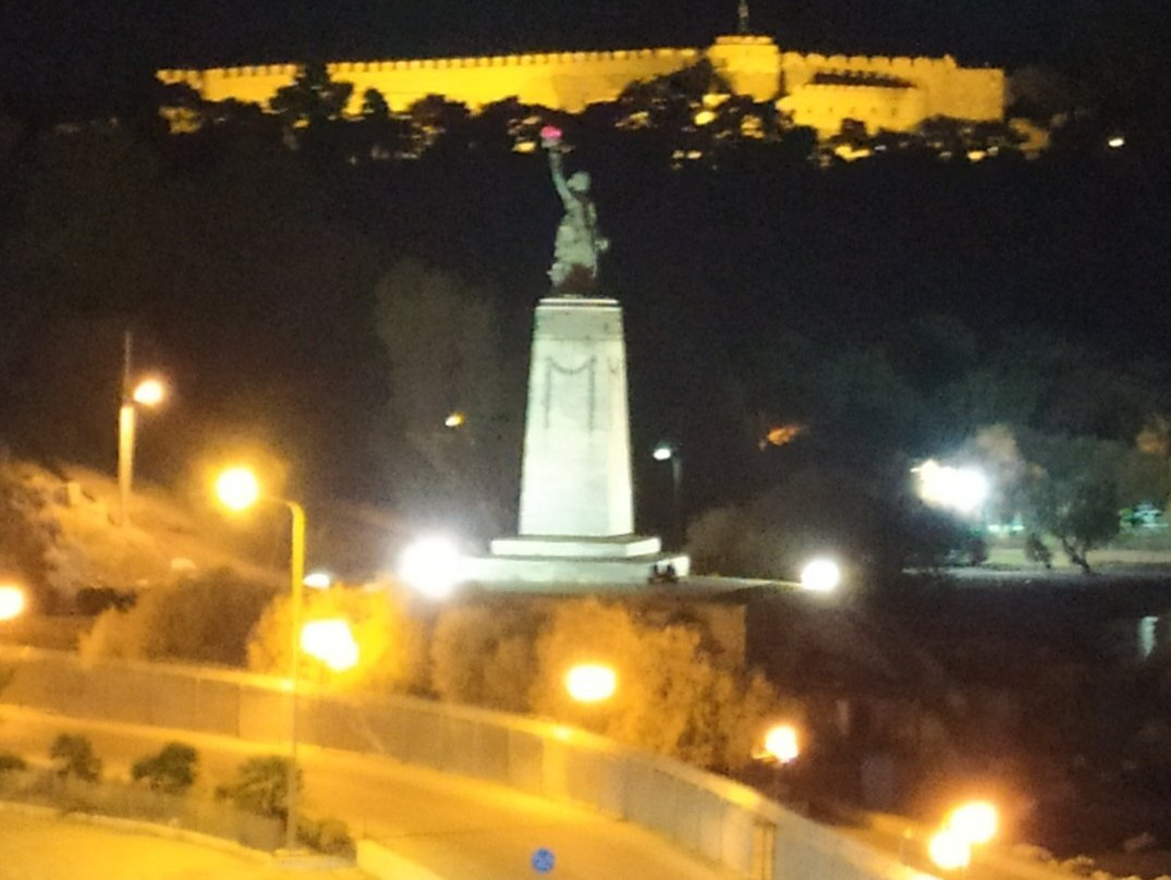 Agalma Eleftherias-米蒂利尼必去景点