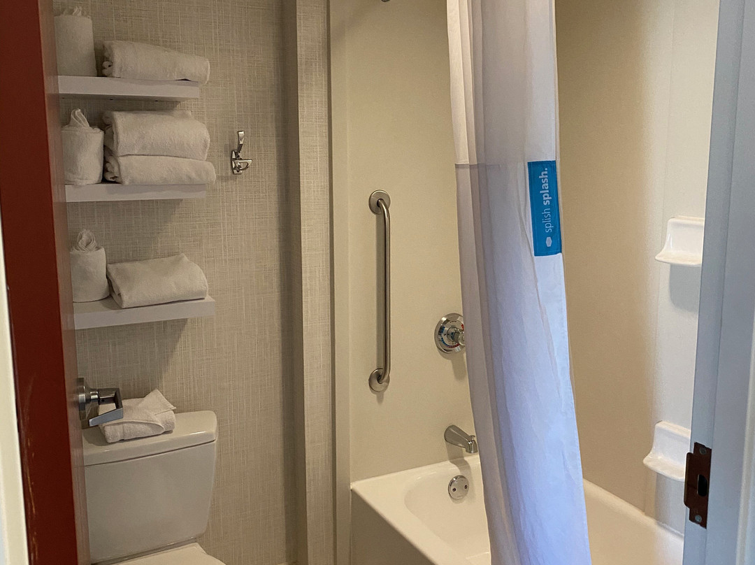 Hampton Inn & Suites Newport/Middletown主图