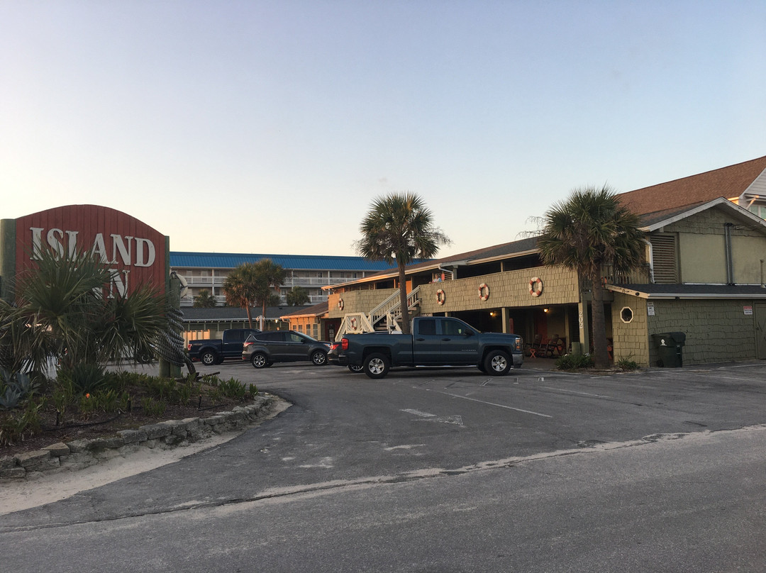 Island Inn主图