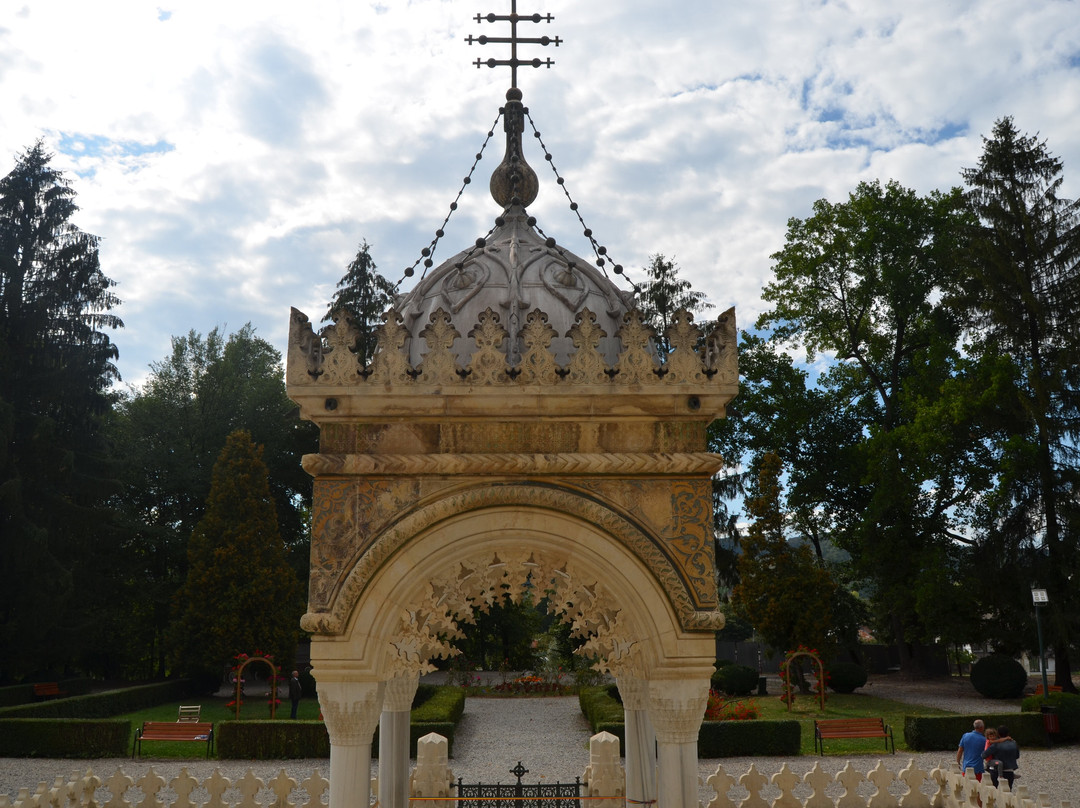 Curtea de Arges Cathedral景点图片
