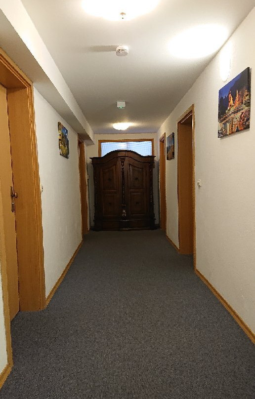 国王湖酒店主图