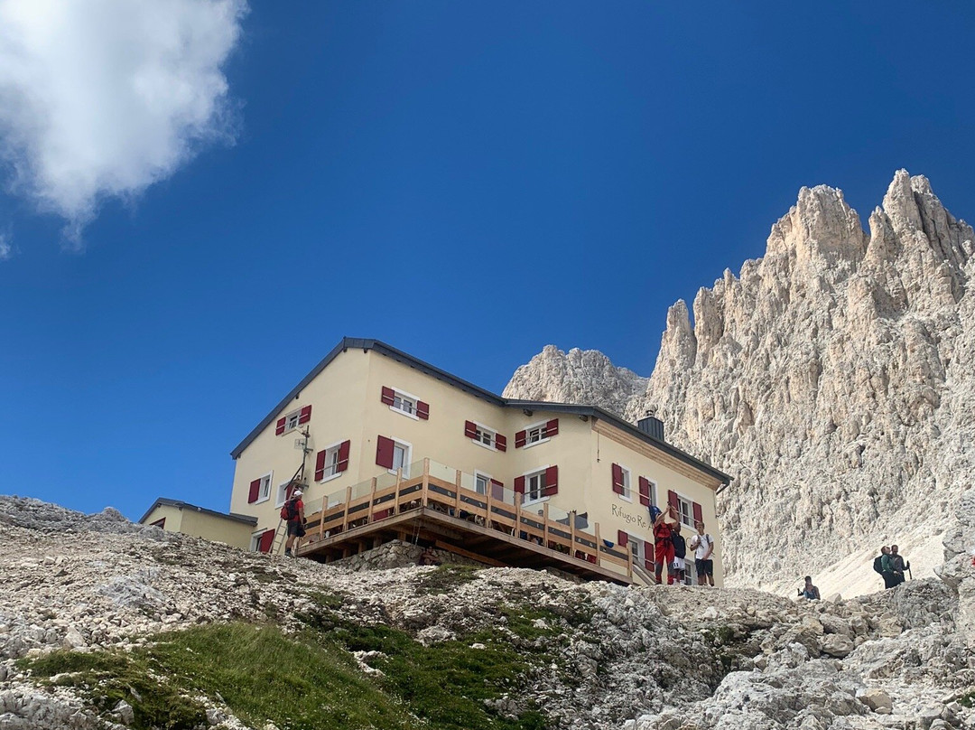 Rifugio Re Alberto景点图片