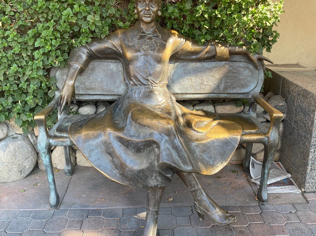 Statue of Lucille Ball景点图片