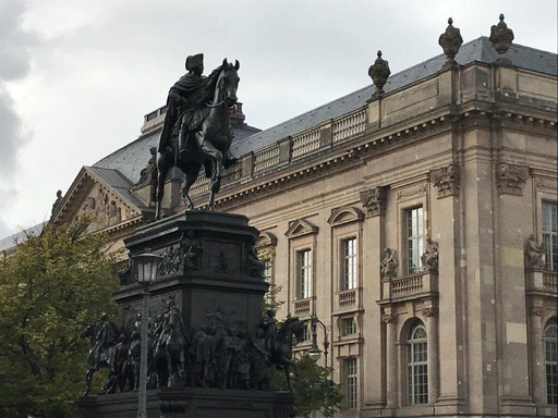 Book Burning Memorial at Bebelplatz-柏林必去景点
