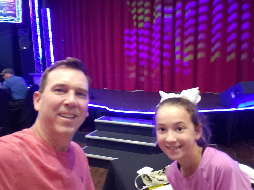 Escape Reality Magic Dinner Show-布兰森必去景点