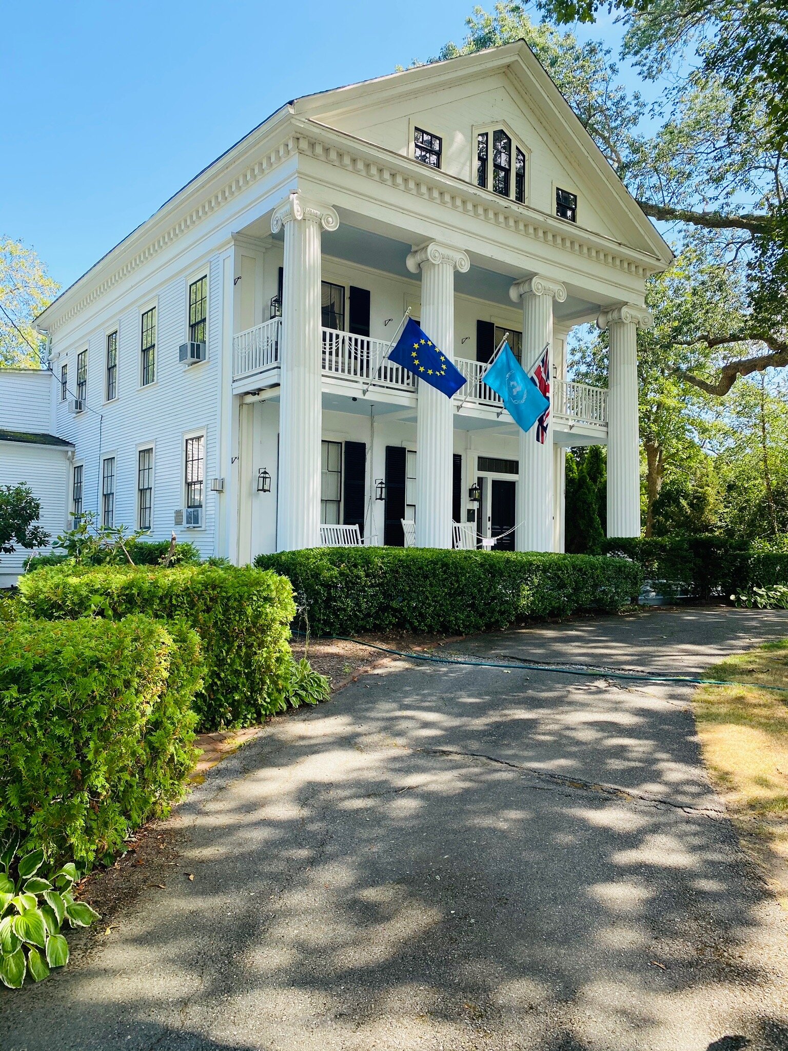 The Inn at Cape Cod-官方