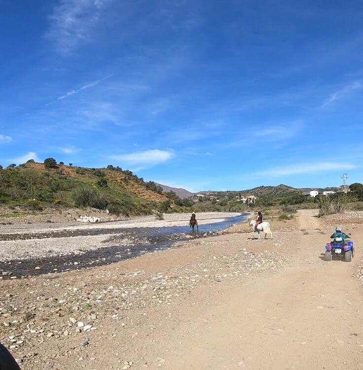 Aventouralia Quad Bike Tours-米哈斯必去景点