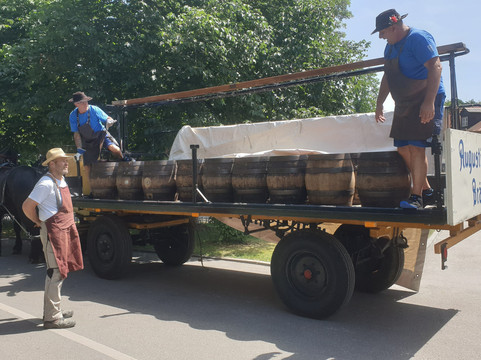 Königlicher Hirschgarten主图