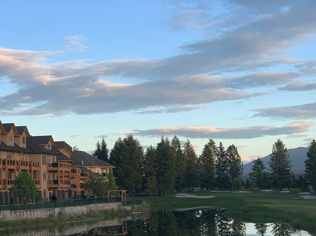 Bighorn Meadows Resort主图