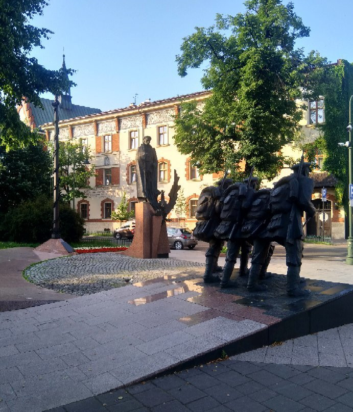 Jozef Pilsudski Statue-克拉科夫必去景点