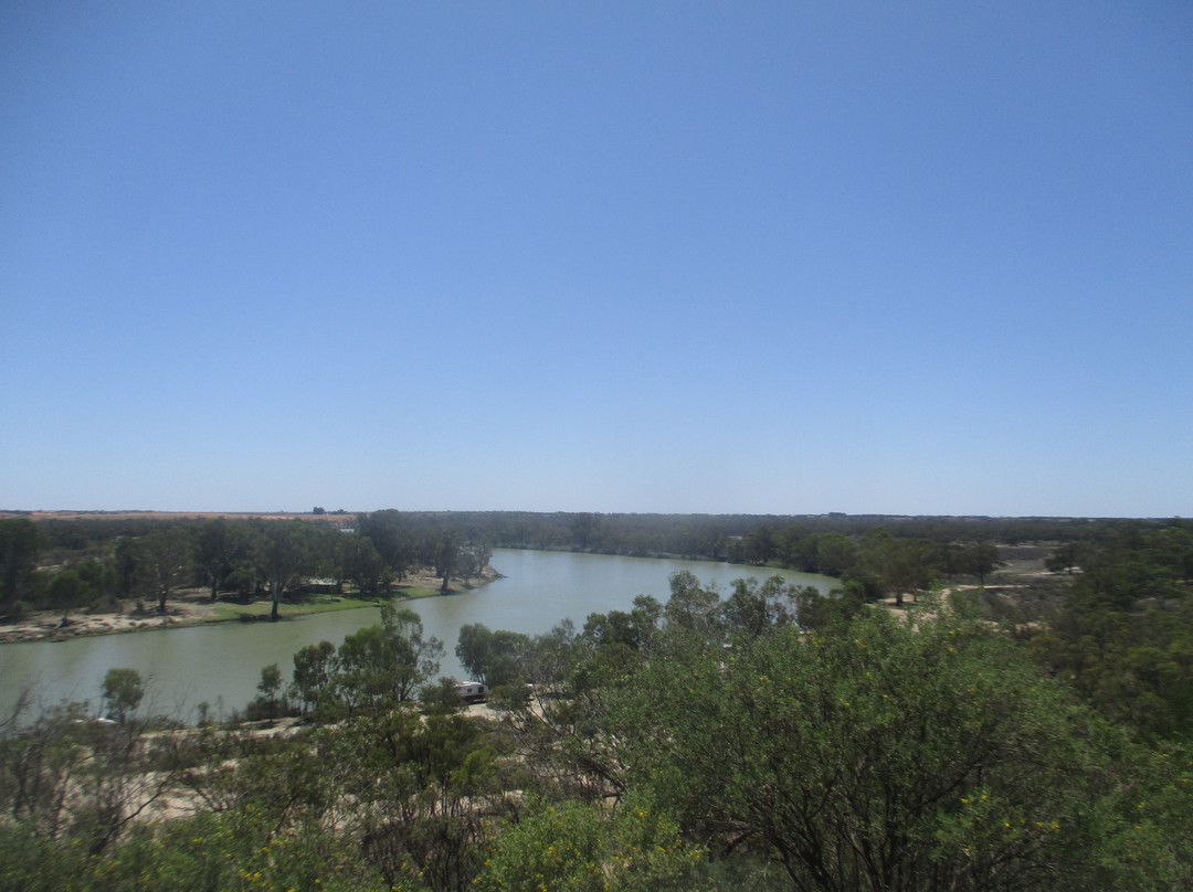 Holder Bend Lookout景点图片