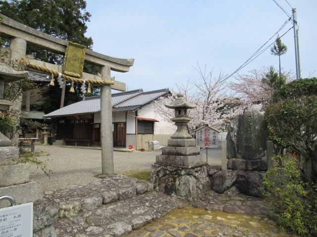 Tatefuji Shrine景点图片