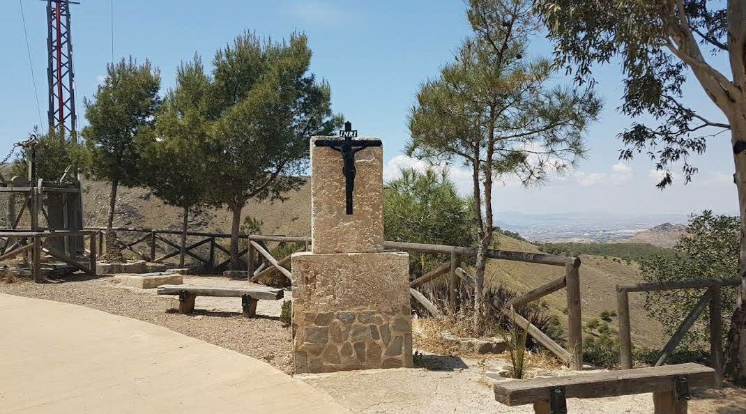 El Cristo de Los Mineros景点图片