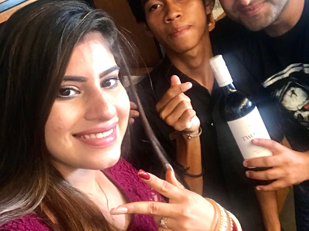 吉利特拉旺安娜塔亚酒店主图