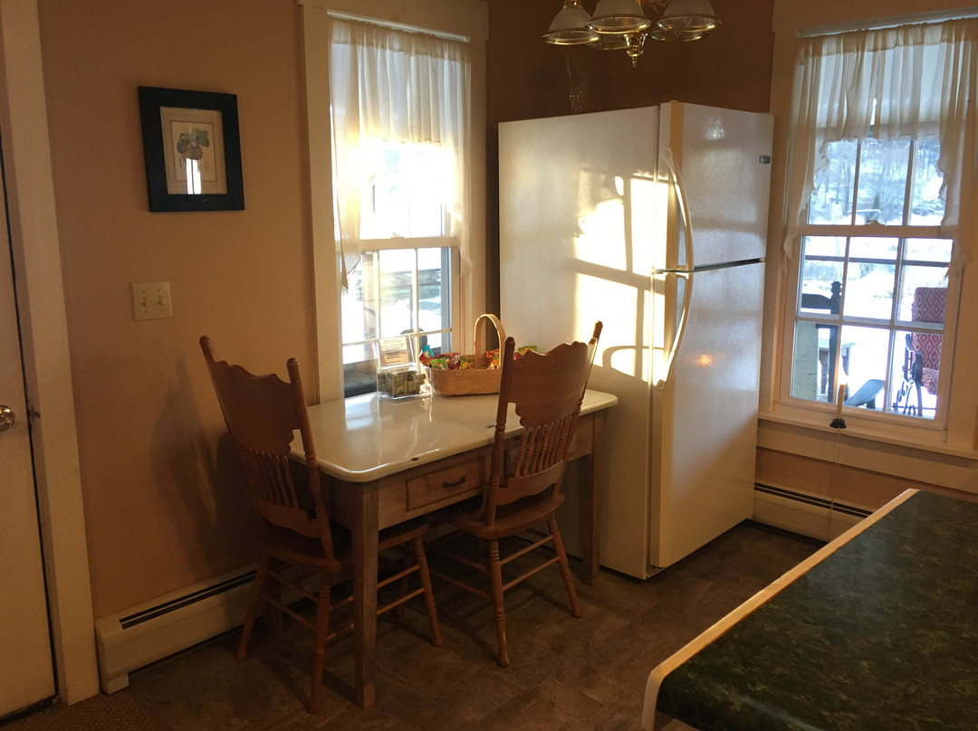 Frosty Hollow Bed and Breakfast主图