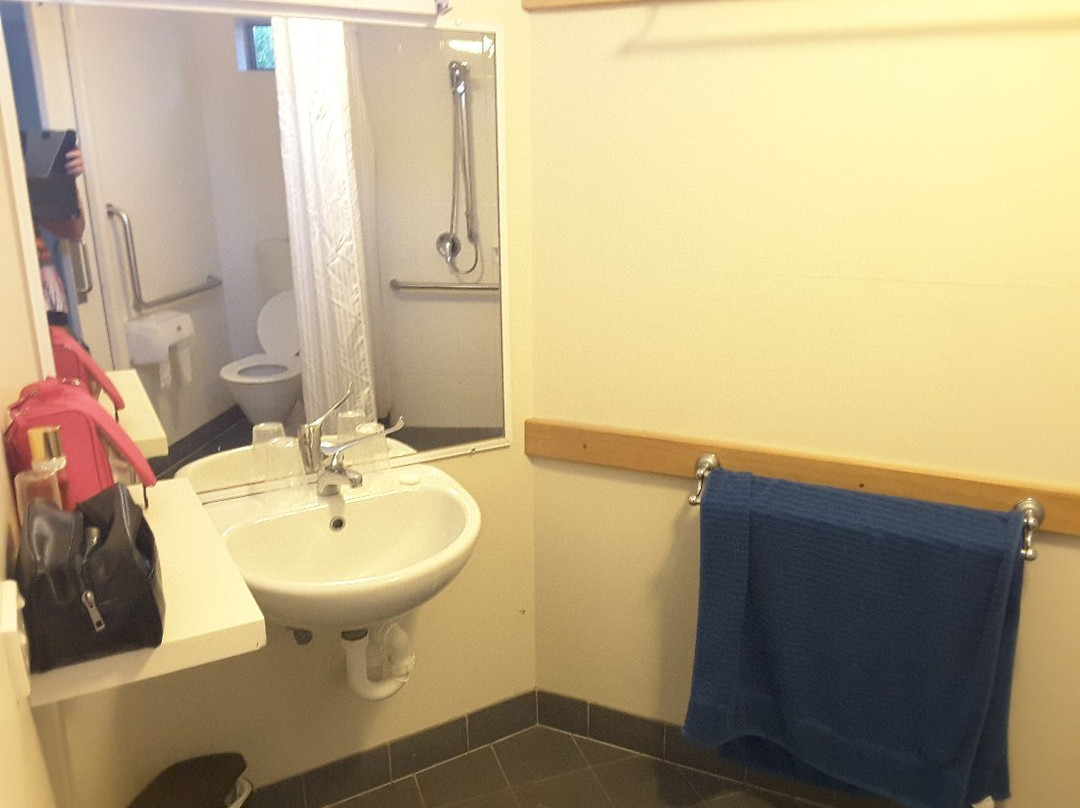 鸸鹋海滩度假酒店主图