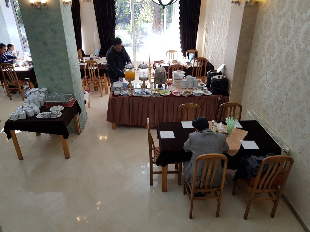 Shahroud Tourism Hotel