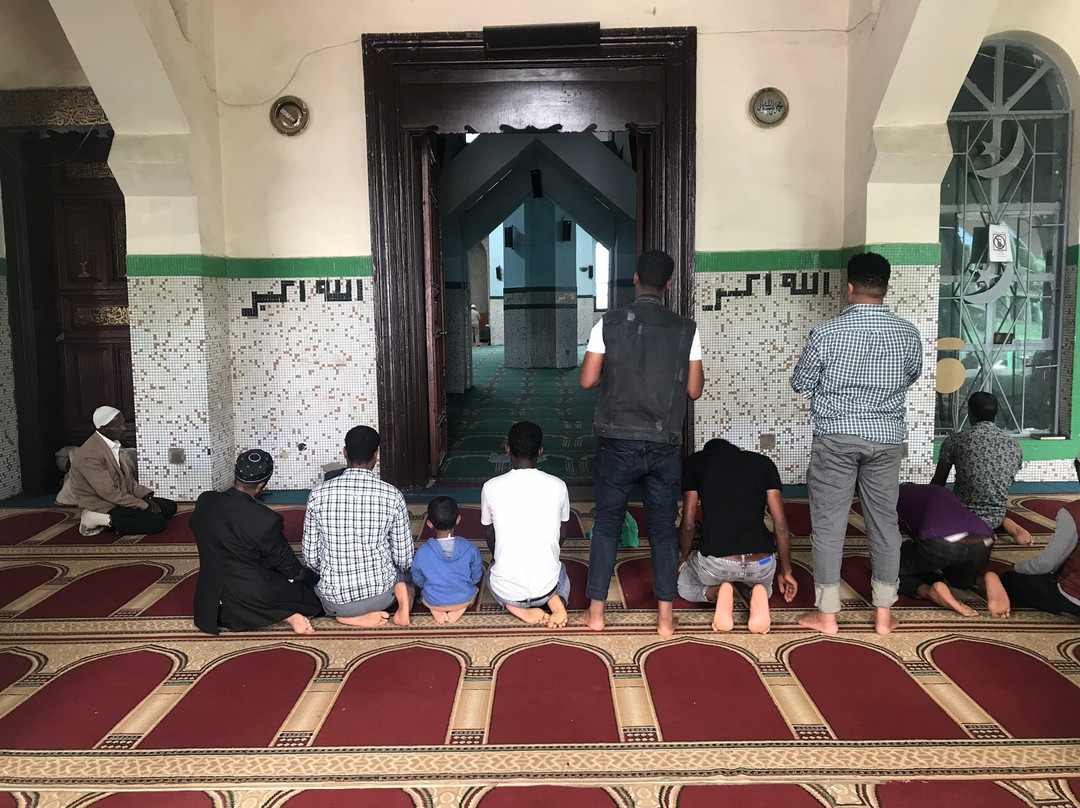 Grand Anwar Mosque景点图片