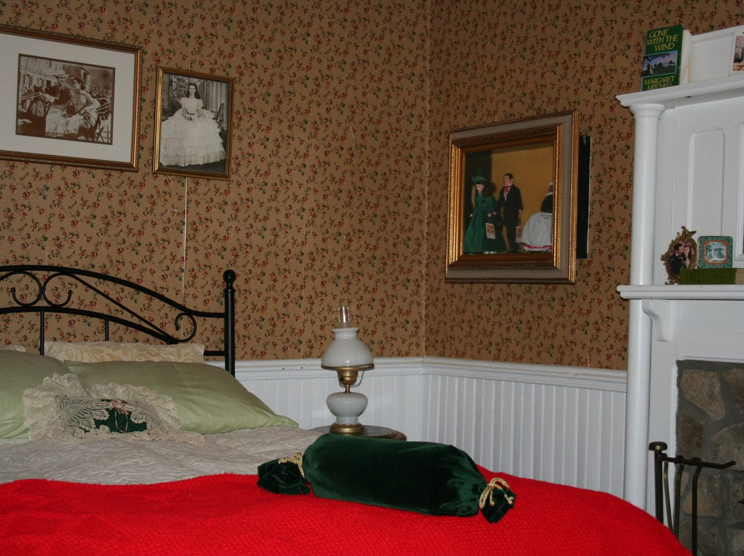 Tobacco Farm Camp主图