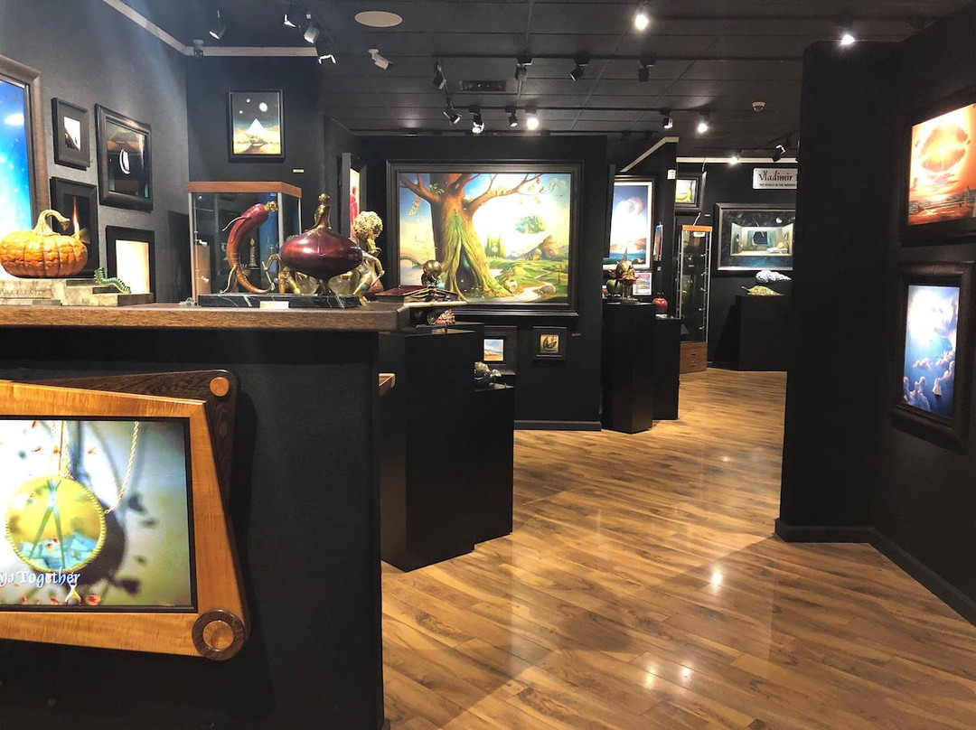 Kush Fine Art Gallery-拉海纳必去景点