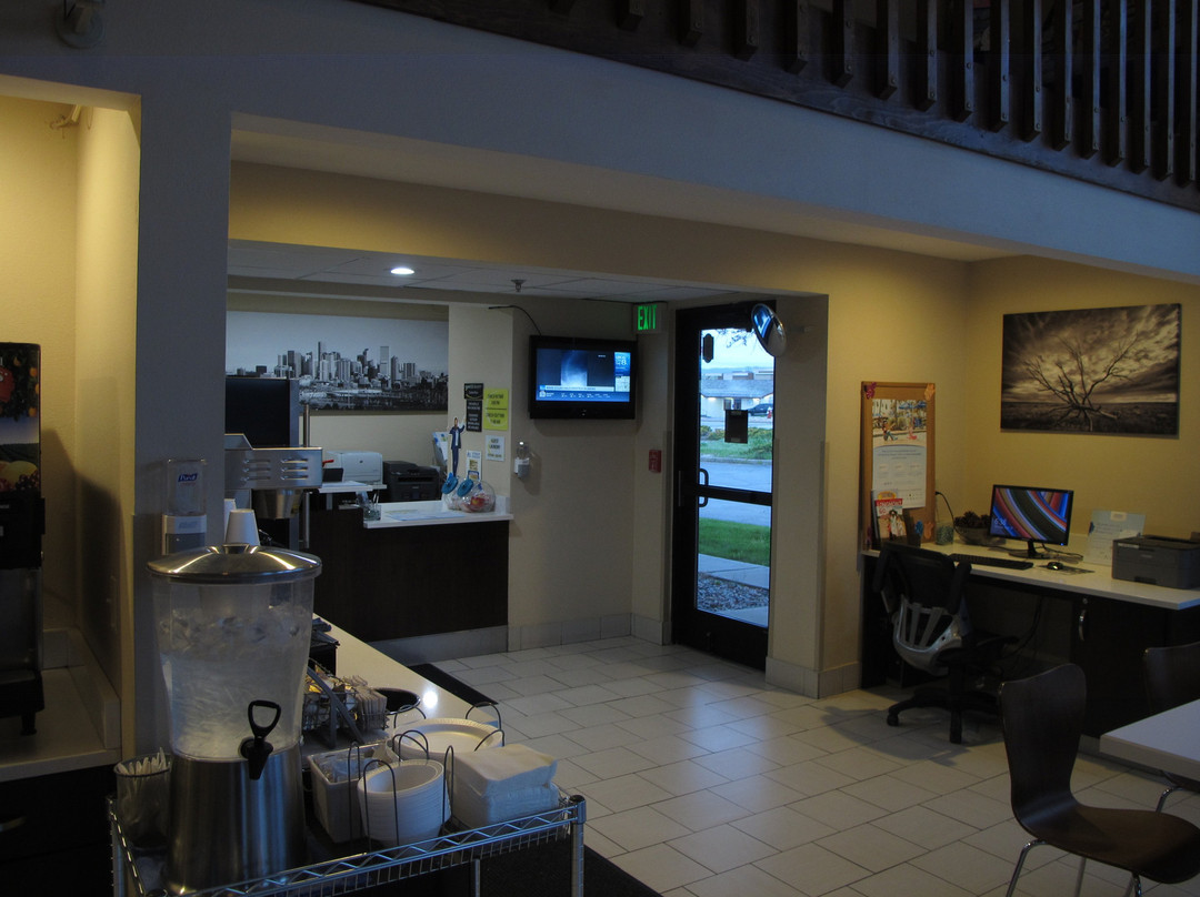 Super 8 by Wyndham Longmont/Twin Peaks主图