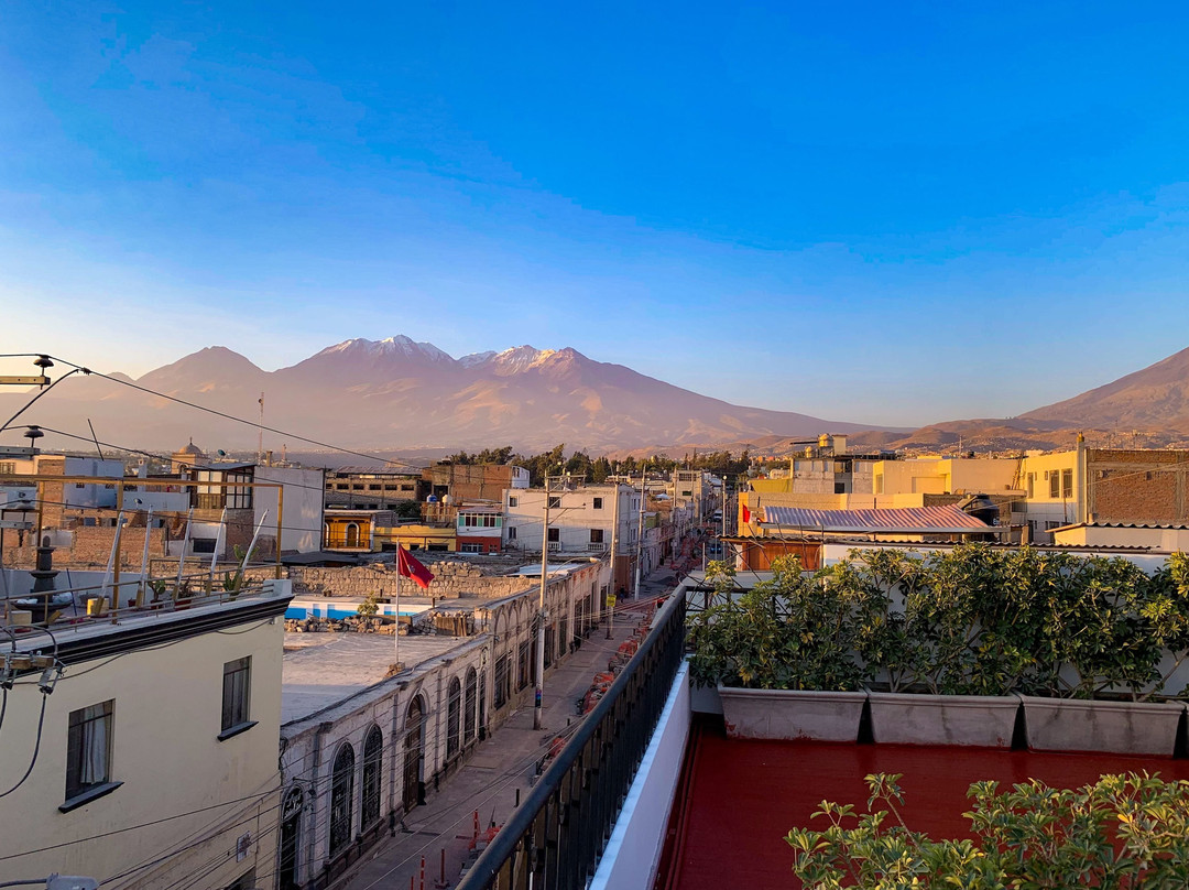 蒂拉维瓦阿雷基帕广场酒店主图