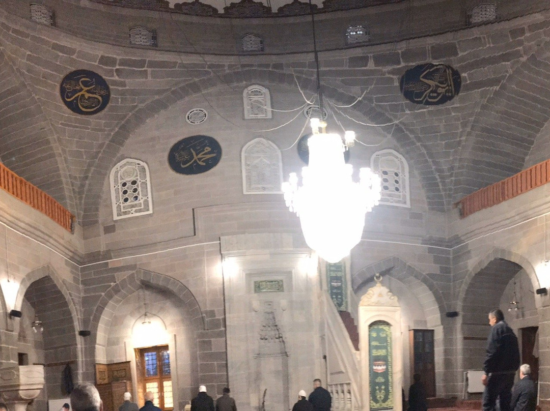 Kursunlu Camii-开塞利省必去景点