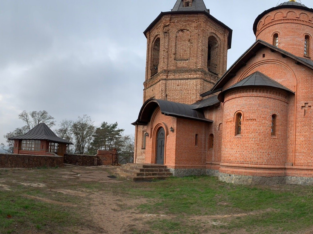 Okhtyrka Holy Trinity Monastery-Okhtyrka必去景点