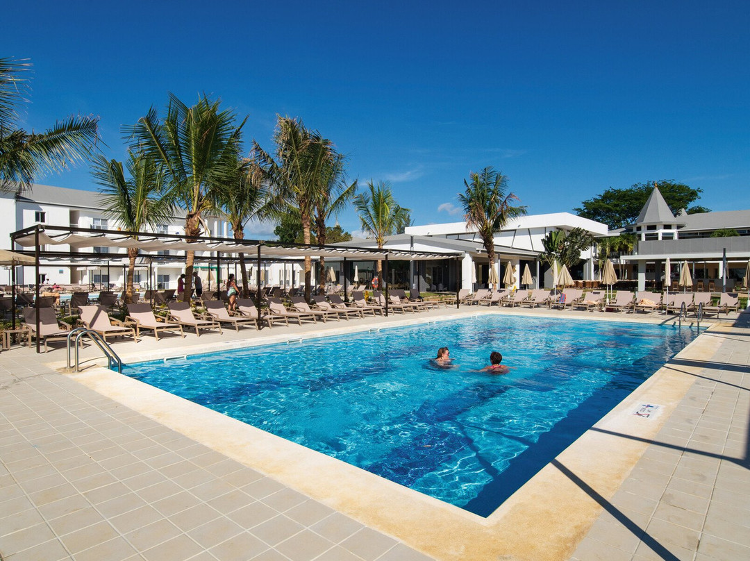 热带海湾悦宜湾奢享酒店主图