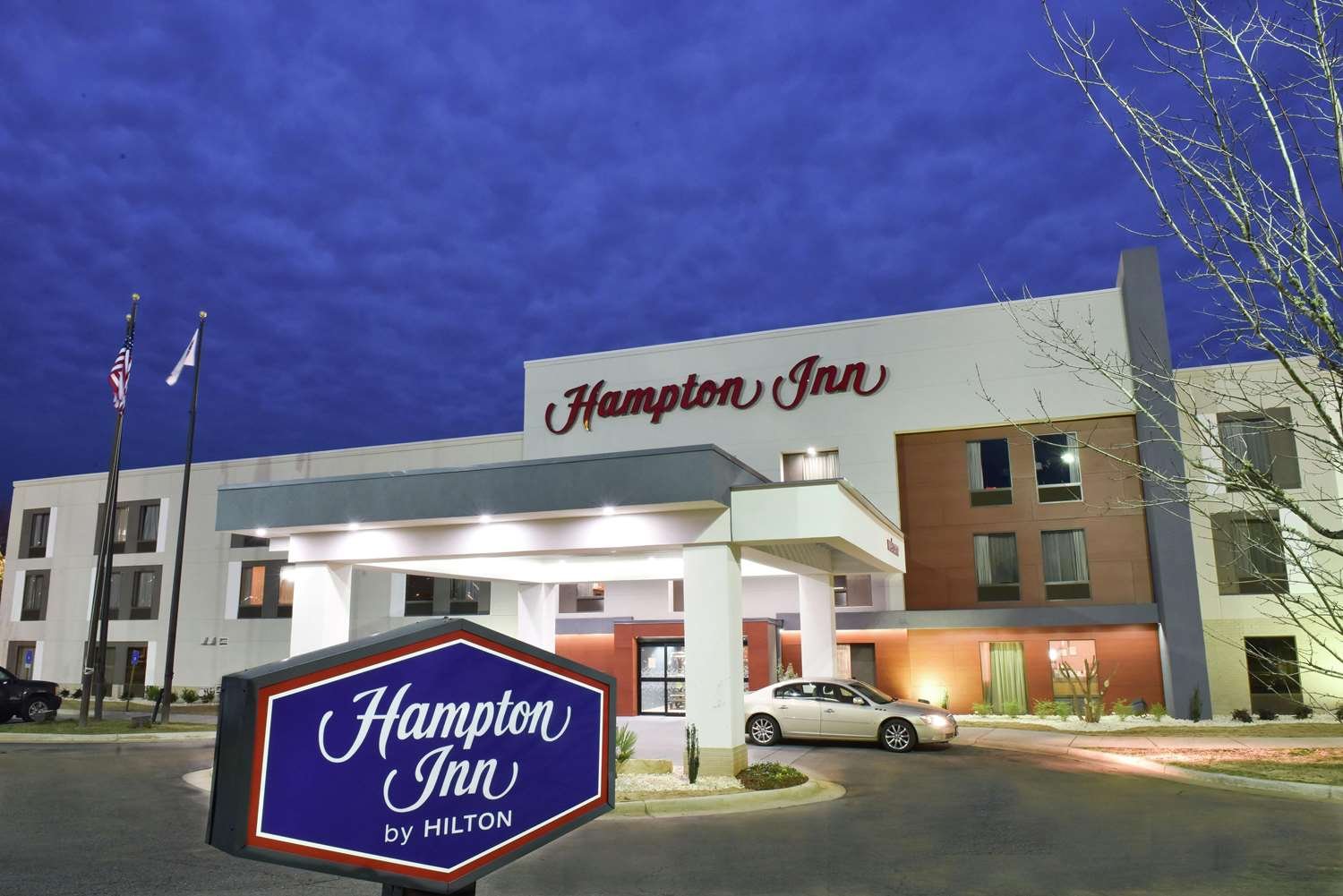 Hampton Inn Madison-官方