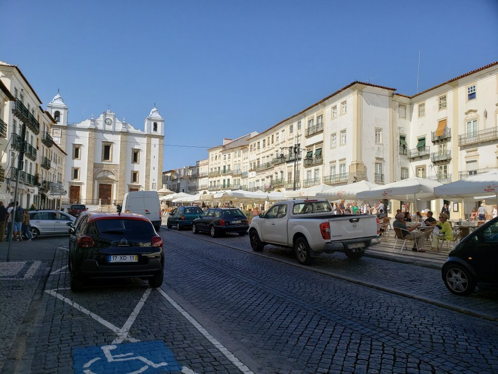 Praça do Giraldo景点图片