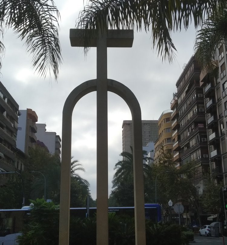 Cruz de los Caídos景点图片